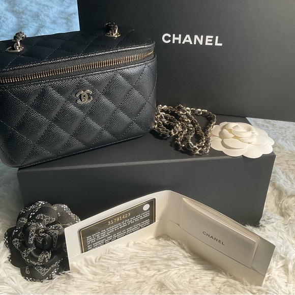 ***SOLD***Chanel Vanity Bag - Picture 1 of 9
